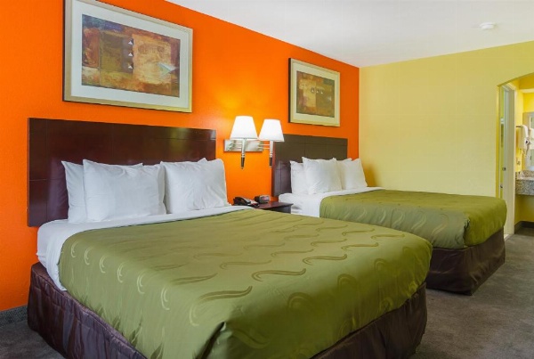 Quality Inn Carthage image 20